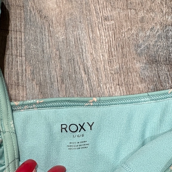 Floral Ruffle Bikini Set - Picture 3 of 3